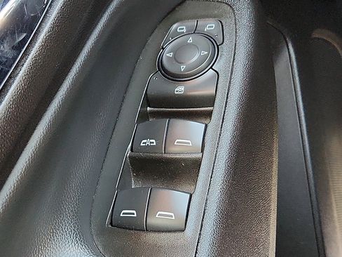 Used 2024 Chevrolet Equinox LT FWD image 17
