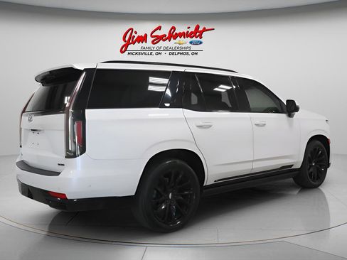 Used 2023 Cadillac Escalade Sport Platinum w/ LPO, ONYX Package AWD/4WD image 6