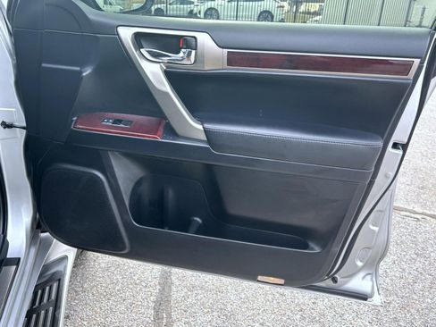 Used 2016 Lexus GX 460 image 15