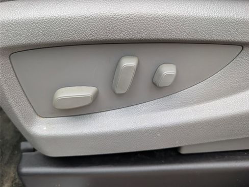 Used 2016 Chevrolet Tahoe LT image 14