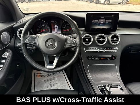 Used 2018 Mercedes-Benz GLC 300 4MATIC image 21