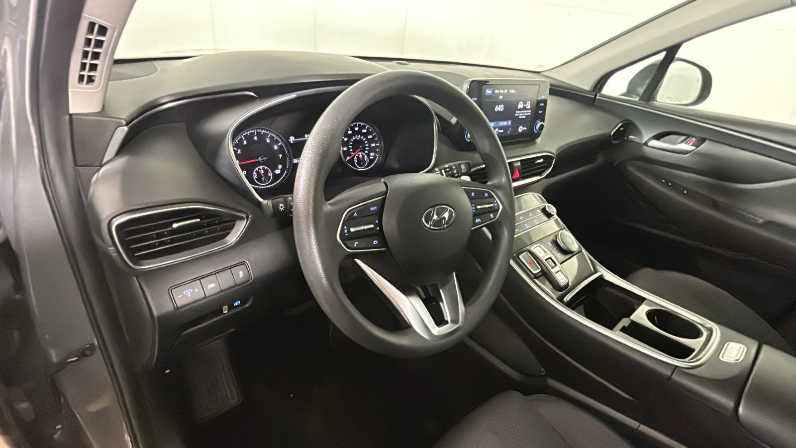 Certified 2023 Hyundai Santa Fe SE FWD image 18