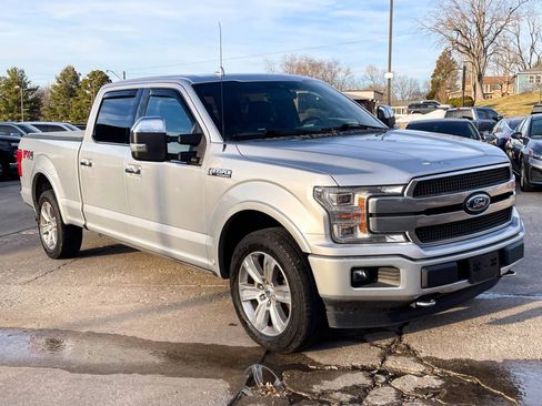 Used 2019 Ford F150 Platinum w/ Equipment Group 701A Luxury image 2