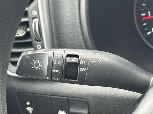 Used 2021 Kia Sportage LX image 21