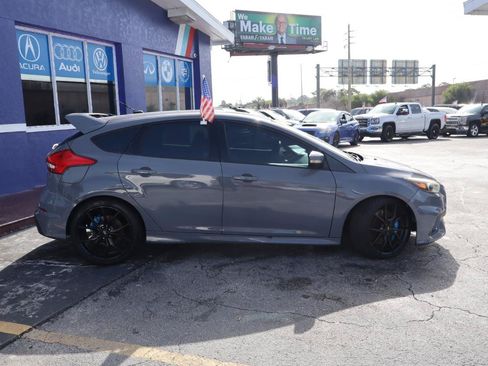 Used 2017 Ford Focus RS AWD/4WD image 2