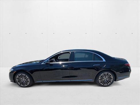 New 2025 Mercedes-Benz S 580e 4MATIC Sedan image 5