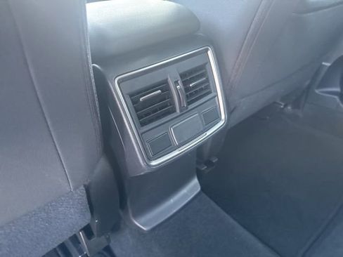 Used 2019 Subaru Forester Premium w/ All-Weather Package AWD/4WD image 14