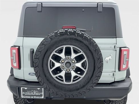 Used 2024 Ford Bronco Badlands image 11