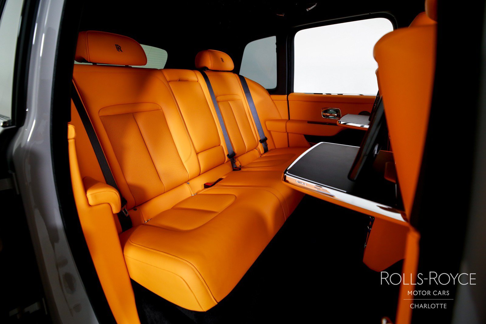 Used 2026 Rolls-Royce Cullinan AWD/4WD image 29