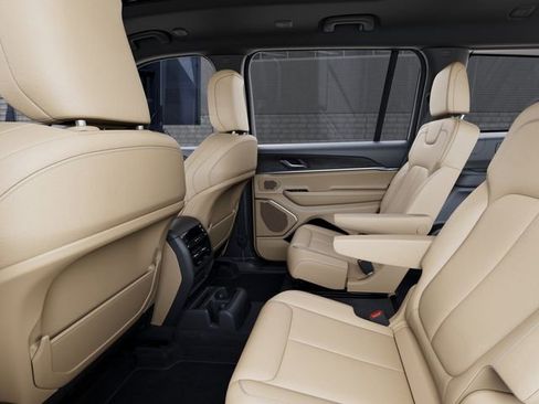 New 2026 Jeep Grand Cherokee L Limited image 23