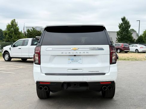 Used 2023 Chevrolet Suburban Premier AWD/4WD image 10