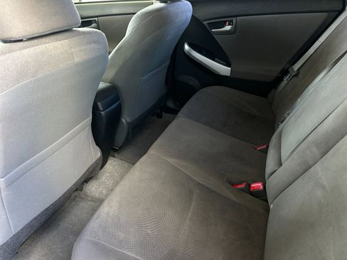 Used 2015 Toyota Prius Two image 11