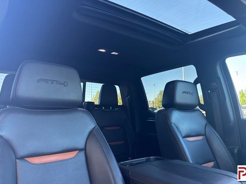 Certified 2024 GMC Sierra 1500 AT4 w/ Technology Package AWD/4WD image 17