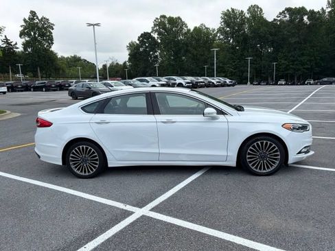 Used 2018 Ford Fusion Titanium AWD/4WD image 9