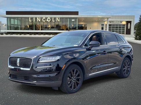 Certified 2023 Lincoln Nautilus Reserve w/ Monochromatic Package FWD image 2