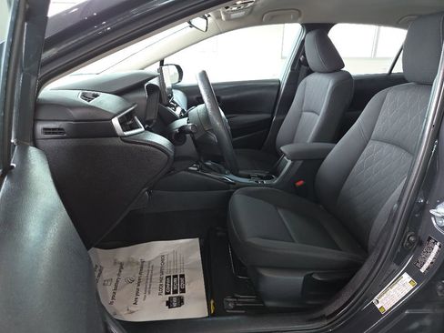 Used 2024 Toyota Corolla LE FWD image 8