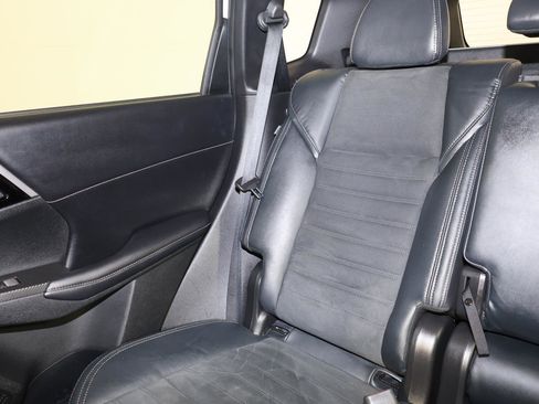 Used 2022 Mitsubishi Outlander SE AWD/4WD image 11