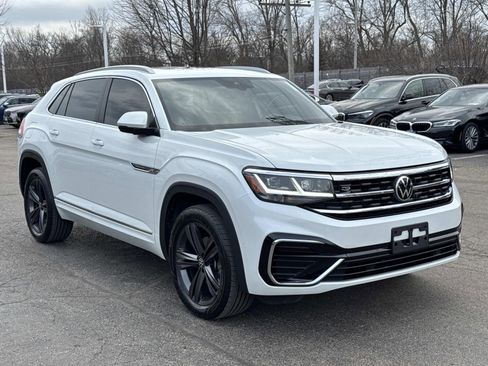 Used 2022 Volkswagen Atlas Cross Sport SEL R-Line image 3