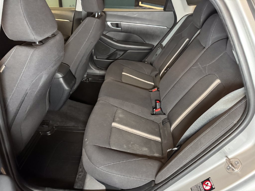 Used 2023 Hyundai Sonata SE FWD image 21