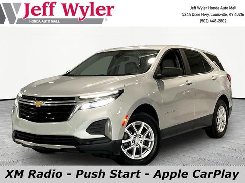Used 2022 Chevrolet Equinox LT AWD/4WD image 1