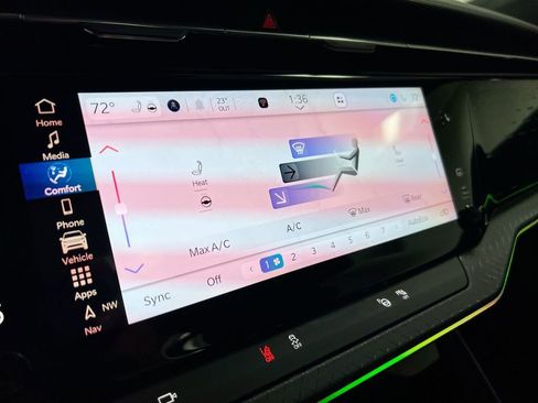 New 2025 Jeep Wagoneer S Limited image 17