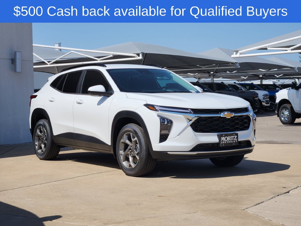 New 2026 Chevrolet Trax LT w/ Driver Confidence Package FWD image 2