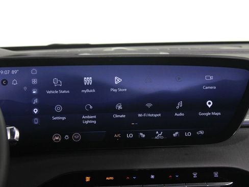 Used 2025 Buick Enclave Preferred FWD image 7