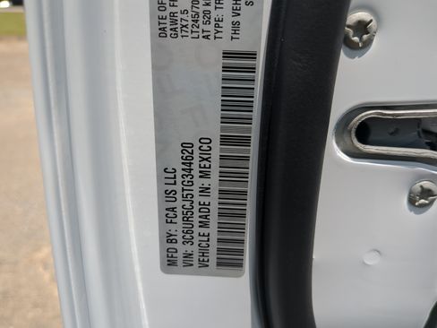 New 2026 RAM 2500 Tradesman AWD/4WD image 26