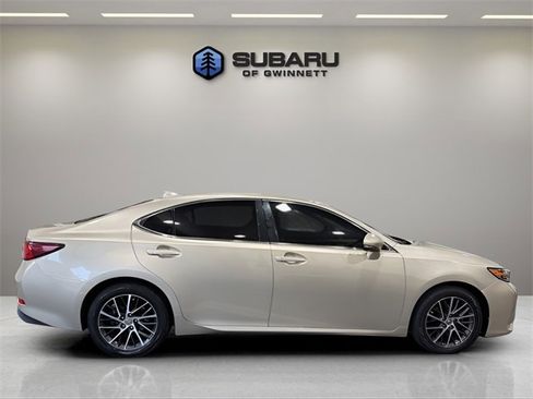 Used 2017 Lexus ES 350 image 6