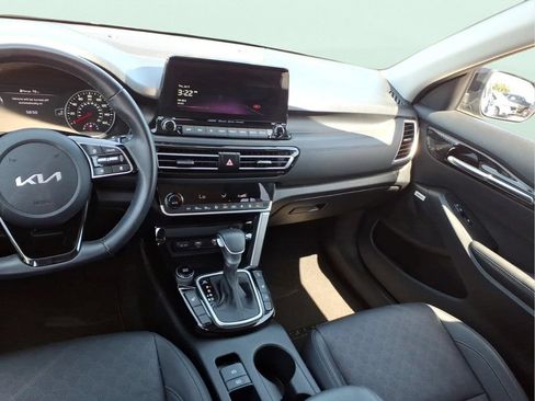 Used 2023 Kia Seltos SX AWD/4WD image 14