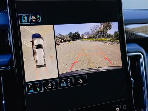 New 2026 GMC Yukon Elevation image 25