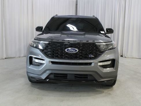 Used 2023 Ford Explorer ST-Line w/ Class IV Trailer Tow Package AWD/4WD image 40