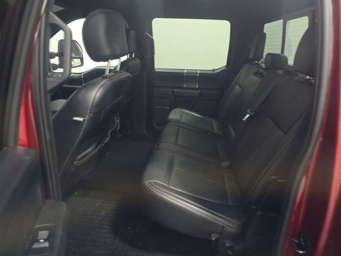 Used 2019 Ford F150 Lariat w/ Equipment Group 502A Luxury image 4