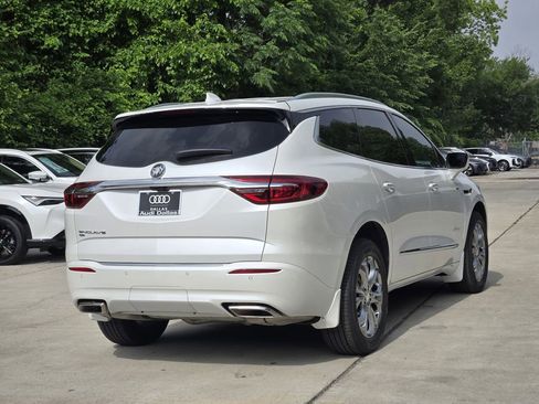 Used 2021 Buick Enclave Avenir w/ Avenir Technology Package AWD/4WD image 8