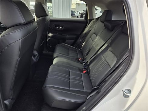 New 2026 Honda HR-V EX-L image 6