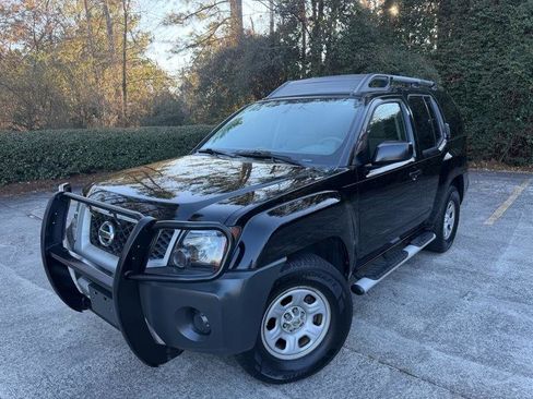 Used 2012 Nissan Xterra X image 2
