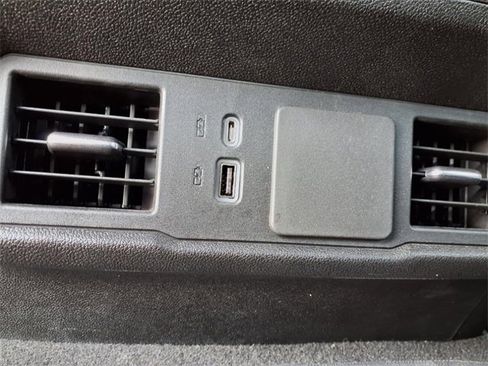 Used 2024 Chevrolet Silverado 1500 Custom image 29