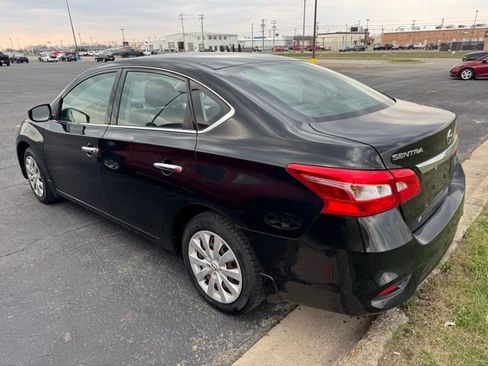 Used 2018 Nissan Sentra S image 4