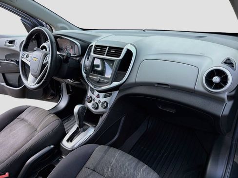 Used 2019 Chevrolet Sonic LT w/ Convenience Package FWD image 30