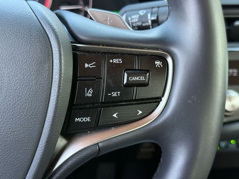 Certified 2025 Lexus ES 350 w/ Premium Package image 32