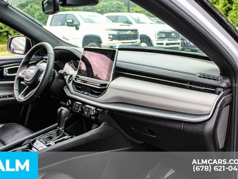 Used 2025 Jeep Compass Limited AWD/4WD image 23