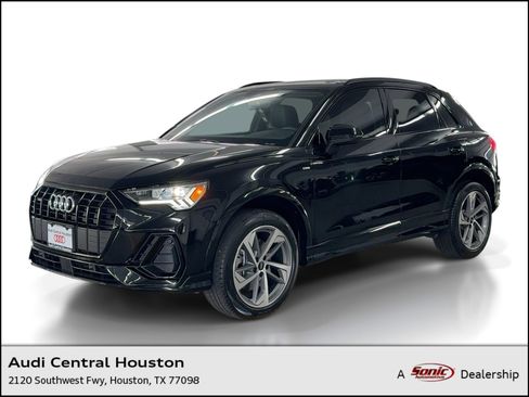 New 2025 Audi Q3 2.0T Premium image 1