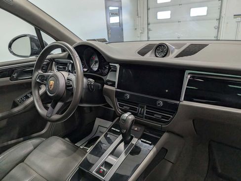Used 2023 Porsche Macan S image 44