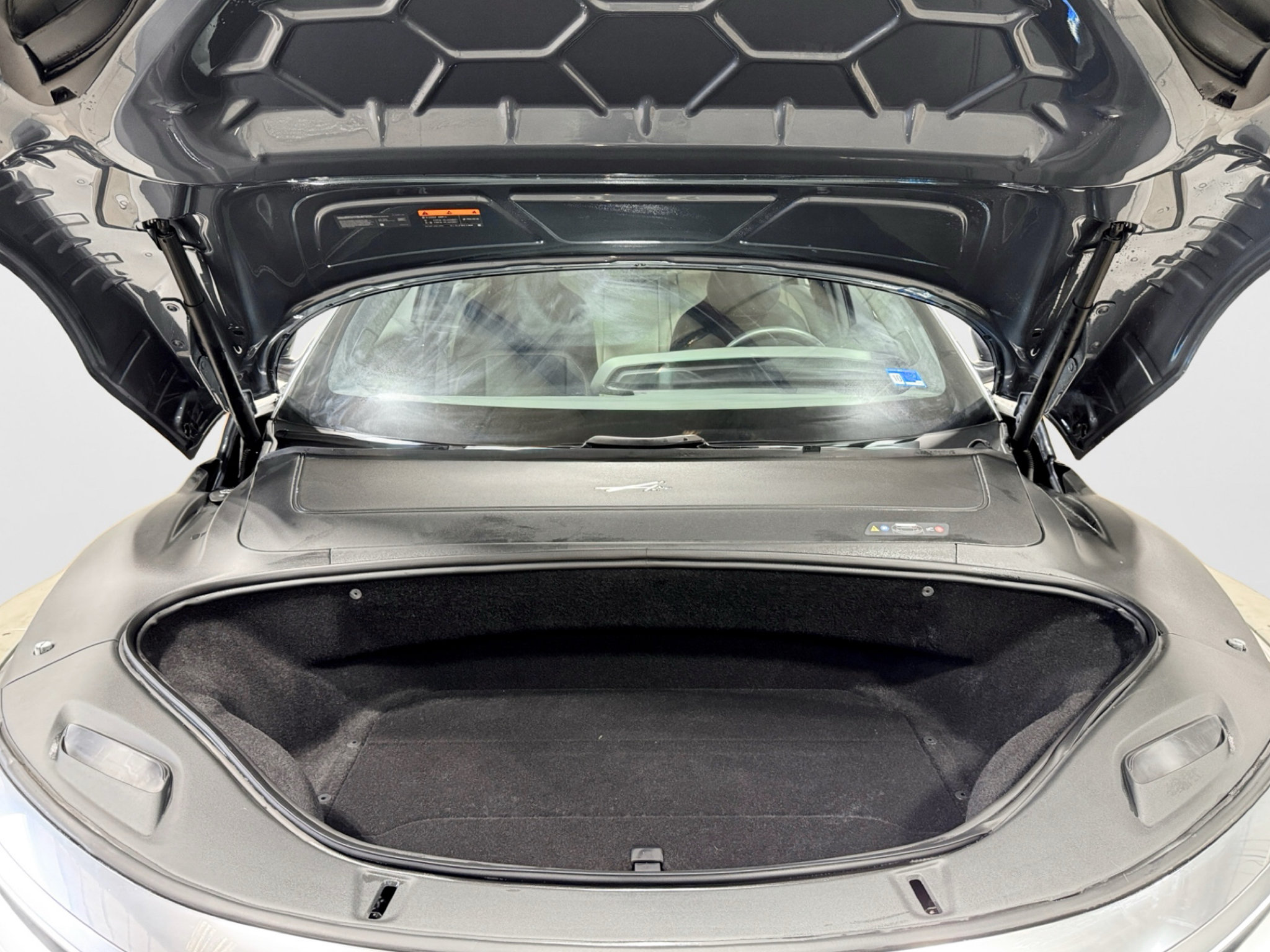 Used 2025 Lucid Air Touring AWD/4WD image 24