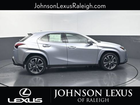 Used 2026 Lexus UX 300h FWD image 6