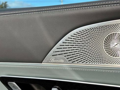 Used 2022 Mercedes-Benz SL 55 AMG 4MATIC w/ Driver Assistance Package image 14