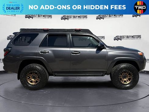 Used 2021 Toyota 4Runner TRD Off-Road Premium w/ Moonroof Package AWD/4WD image 9