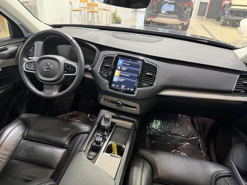 Used 2022 Volvo XC90 T8 Inscription image 11