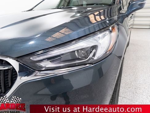 Used 2019 Buick Enclave Essence image 8