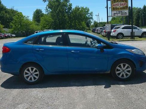 Used 2012 Ford Fiesta SE FWD image 11